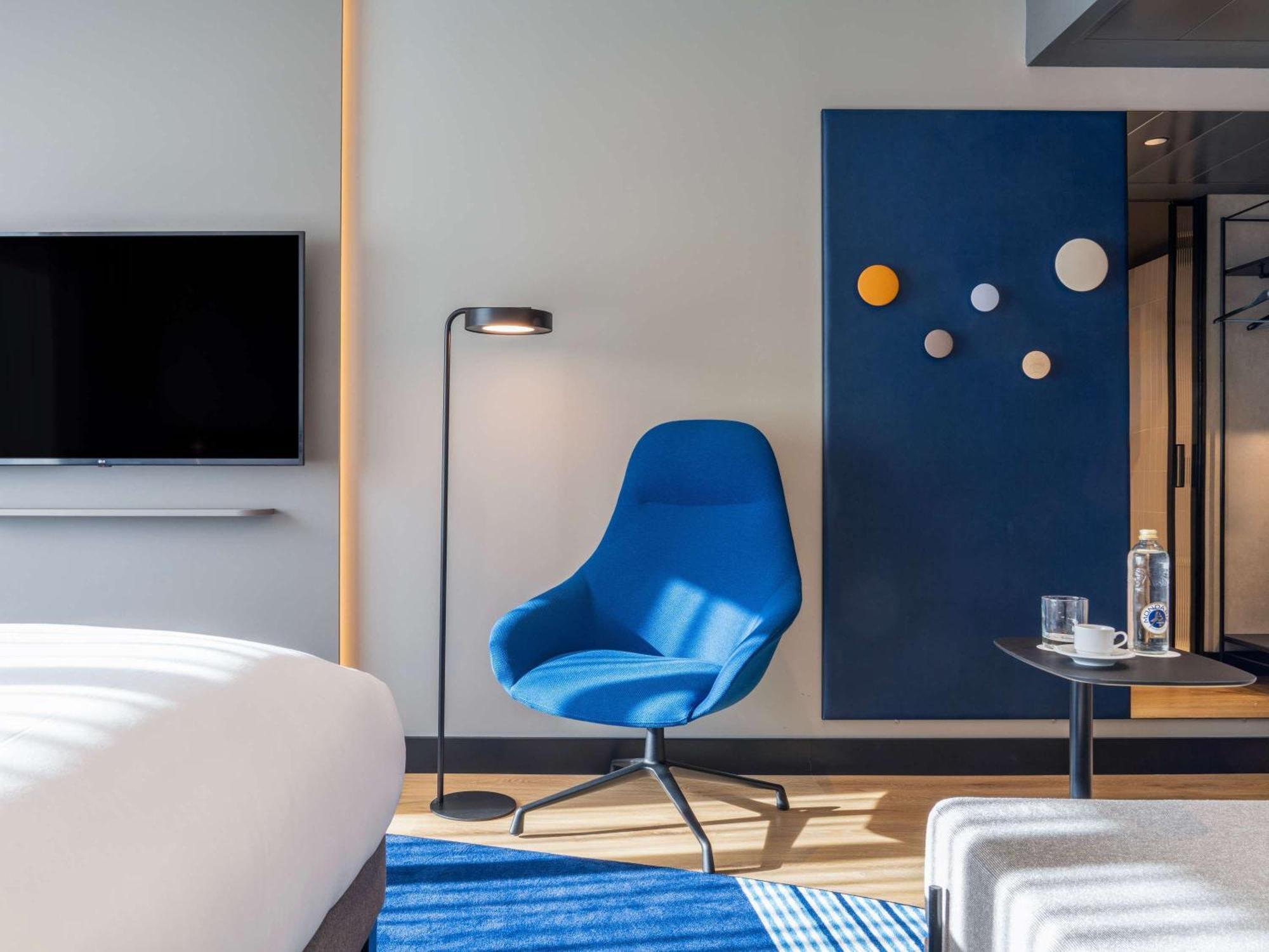 Pullman Madrid Airport & Feria Hotel Exterior foto
