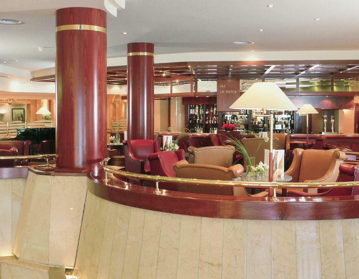 Pullman Madrid Airport & Feria Hotel Exterior foto